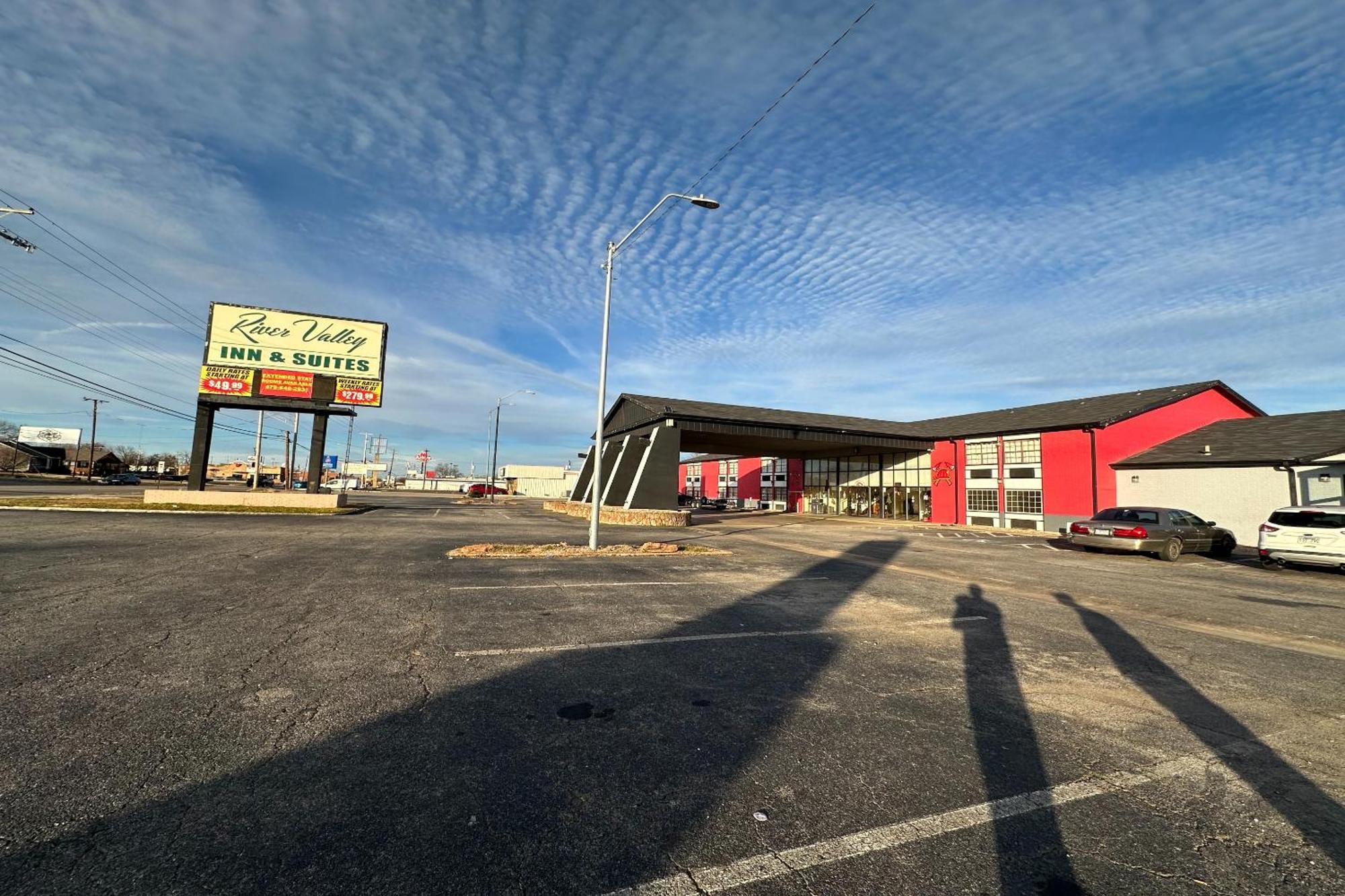 River Valley Inn And Suites By Belvilla Fort Smith Exterior photo